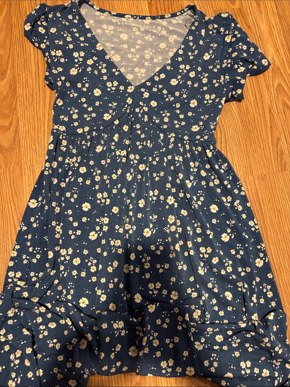 Size Small Blue Floral V-Neck Women’s Dress